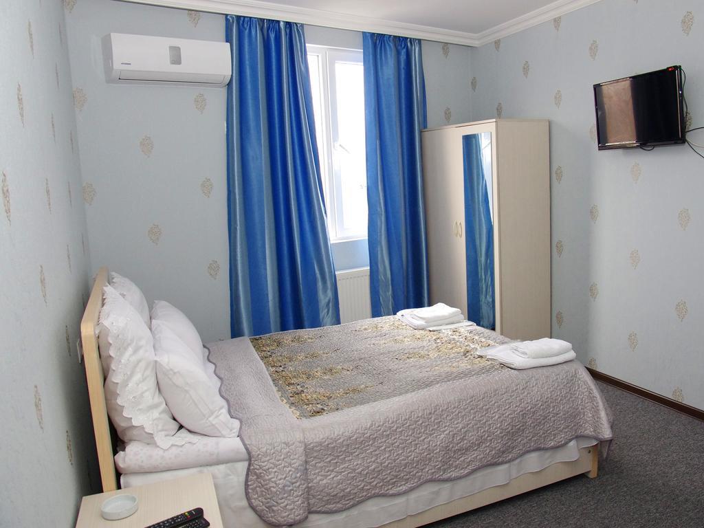 King Edward Hotel Tbilisi Rum bild