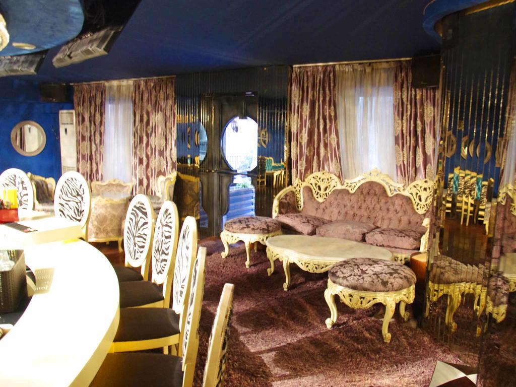 King Edward Hotel Tbilisi Exteriör bild